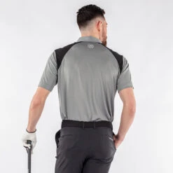 Galvin Green Mapping Golf Polo Shirt -FootJ Golf Club Shop Galvin Green AW22 Mapping Polo Shirt G136477 SHGAL578 M Sharkskin Black White Model 3