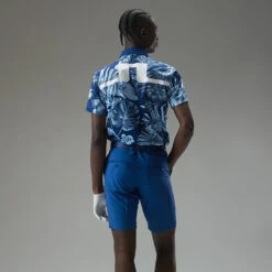 J.Lindeberg Martin Print Golf Polo Shirt -FootJ Golf Club Shop J.Lindeberg Martin Print Regular Fit Polo GMJT07413 0470 SHLIN150 Hibiscus BlueWhite Model 3