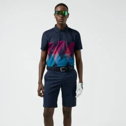 J.Lindeberg Active Argyle Golf Shorts -FootJ Golf Club Shop J.Lindeberg SS22 Active Argyl Golf Short P1345071 Navy Model 1