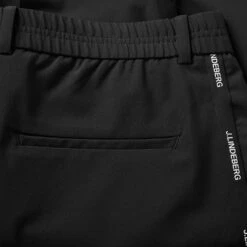 J.Lindeberg Stuart Stripe Golf Shorts -FootJ Golf Club Shop J.Lindeberg SS22 Stuart Stripe Golf Shorts GMPA05577 9999 Code TSLIN012 34 W Black detail